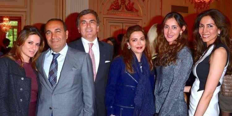 <p>26-Mulliez ailesi</p>

<p>33 milyar dolar</p>
