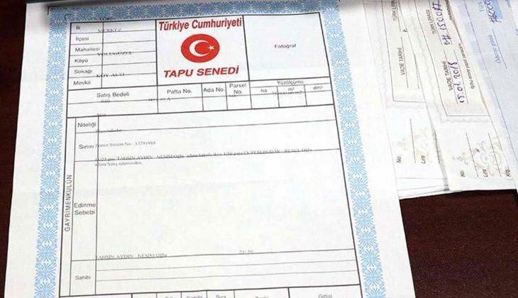 <p>Tapulara koyulacak <strong>Aile Şerhi</strong> ile, mülklerin korunabileceğini dile getiren Memiş böylece, sizin sahte onayınızla yapılan bir satış işlemine, eşiniz itiraz edebileceği ve satışı iptal ettirebileceğini ifade etti.</p>
<p> </p>