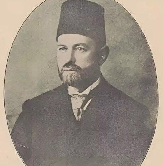 <p><span style="color:#FF0000"><strong>Alaaddin El-Daruobi</strong></span></p>
