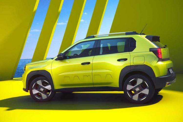 <p>Fiat tarafından ikinci bir atak ise Grande Panda ile geldi. Öte yandan Alman üretici VW, tarihe iz bırakan sevimli minibüs modelini elektriklendirerek tekrar pazara sunarken Citroen yeni C3 modelinin tasarımıyla çok büyük beğeni toplamayı başardı.</p>