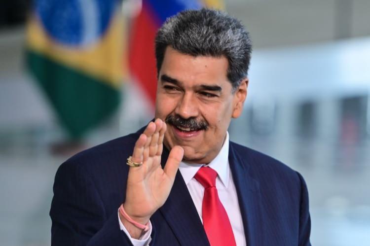 <p><strong><span style="color:#B22222">MADURO </span> | 1 ERKEK</strong></p>
<p> </p>
<p>Venezuela Başkanı</p>