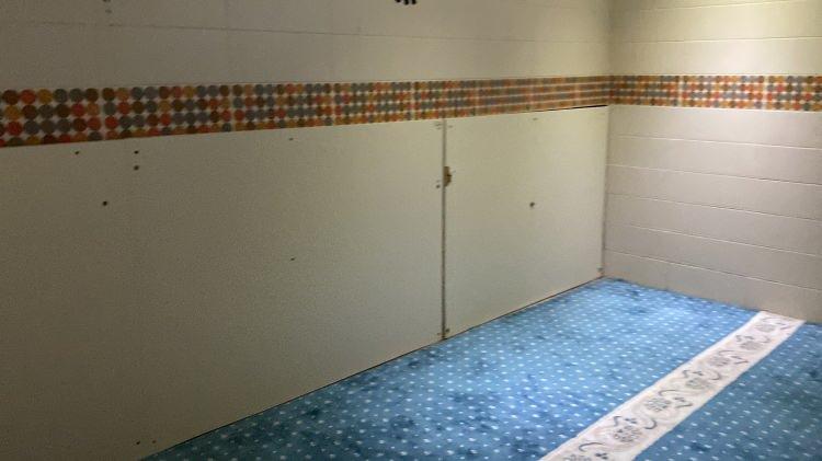 <p>Isparta'dan ailesiyle birlikte yarıyıl tatilinde s&ouml;z konusu işletmeye gelen Ş&uuml;kr&uuml; Altuğ, namaz vaktine ibadetini yapmak i&ccedil;in mescit aramaya başladı.</p>
