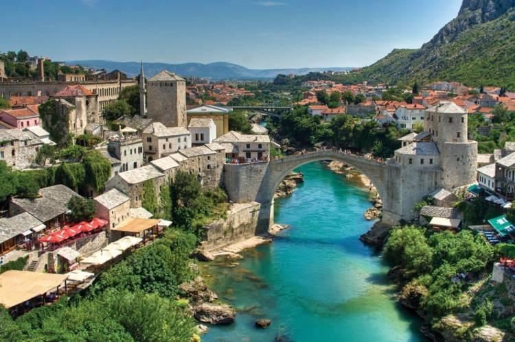 <p>Mostar Köprüsü - Bosna Hersek</p>