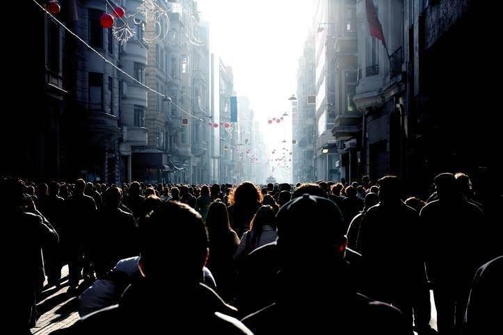 <p>Kars 272.300<br />
<br />
<br />
Karaman 262.791<br />
<br />
Karabük 250.478<br />
<br />
Kırşehir 244.546<br />
<br />
Erzincan 241.239</p>
