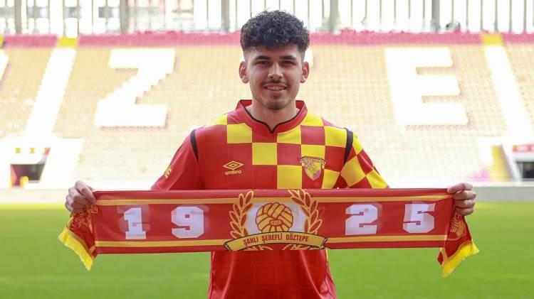 <p>*Furkan Bayır > Göztepe<br />
<br />
Geldiği takım: Alanyaspor</p>
