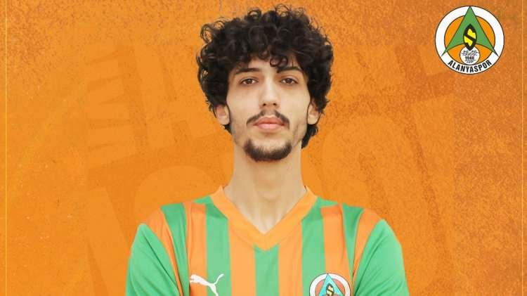 <p>* Enes Keskin > Alanyaspor<br />
<br />
Geldiği takım: Pendikspor</p>
