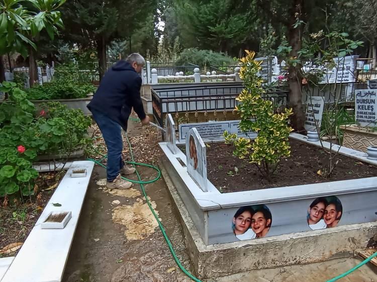 <p>Yüksel ailesi tarafından başlatılan ve 14 yıldır devam eden davada, icra hukuk mahkemesinin <strong>"ilama aykırı talepte bulundunuz"</strong> gerekçesiyle iki kat borç çıktığı öğrenildi. </p>
