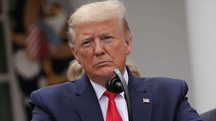 <p>ABD Başkanı Donald Trump, 2024'te sınır dışı edebileceğini ima ettiği İngiltere Kralı 3. Charles'ın ABD'de yaşayan oğlu Sussex Dükü Prens Harry'nin eşi Meghan Markle ile yeterince sorunları olduğunu, kendisini sınır dışı etmek istemediğini belirtti.</p>