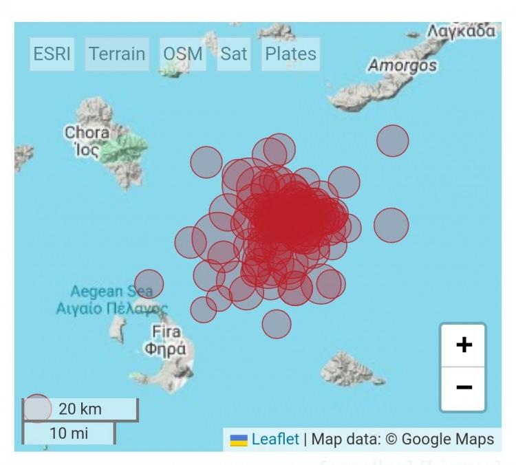 <p><strong>SANTORİNİ-ATİNA UÇAK BİLETİ FİYATLARINDAKİ ARTIŞ DA YUNAN BASININA YANSIDI.</strong></p>

<p>Santorini başta olmak üzere Ege adalarında artan sismik hareketlilik ile Atina Jeodinamik Enstitüsünün verilerine göre bölgede 24 Ocak'tan bu yana 380'in üzerinde minik deprem yaşanması, uzmanları ve hükümeti harekete geçirmişti.</p>

<p> </p>

<p> </p>
