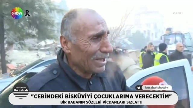 <p>Deprem bölgesinde çocuklarına bisküvi götüreceğini söyleyen adam Show TV mikrofonuna konuştu. O konuştukça Türkiye'nin kalbi parçalandı.</p>