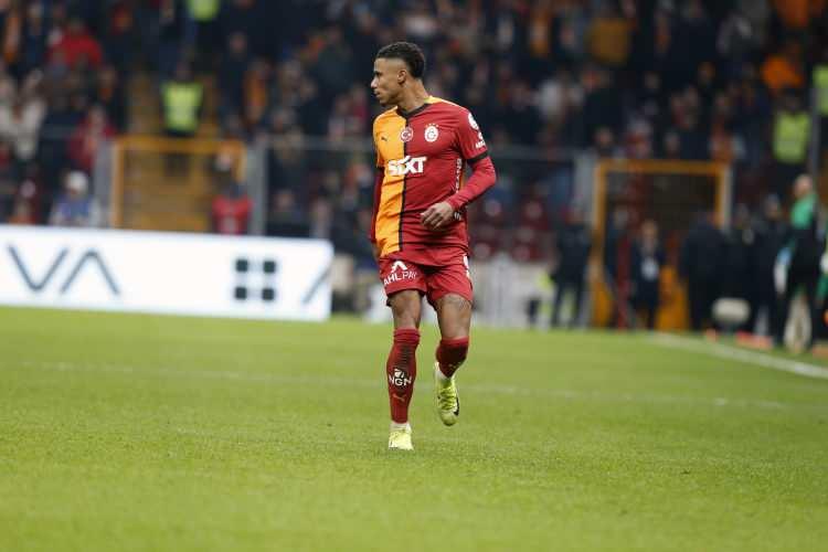 <p>Ismail Jakobs - Galatasaray<br />
<br />
​2.1 milyon Euro</p>
