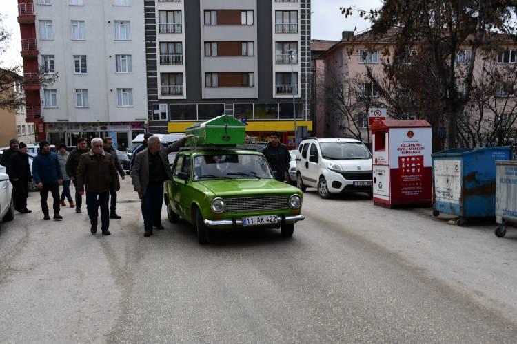 <p>Gülen'in damadı 58 yaşındaki Osman Bal, gazetecilere, kayınbabasının otomobilini çok sevdiğini, vaktinin çoğunu onunla ilgilenerek geçirdiğini söyledi.  </p>
