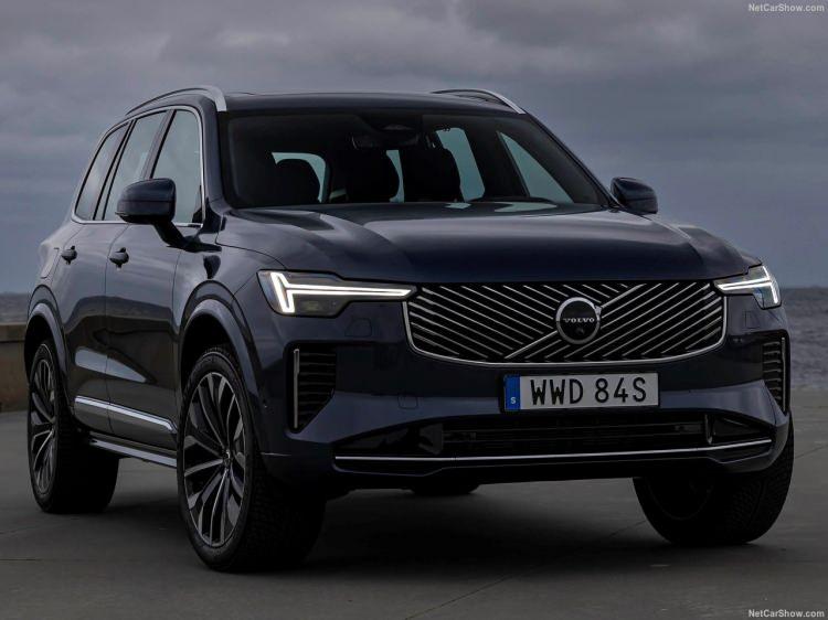 <p>- "Türkiye, XC90 satışları açısından Avrupa'nın üçüncü en büyük pazarı konumunda"</p>
