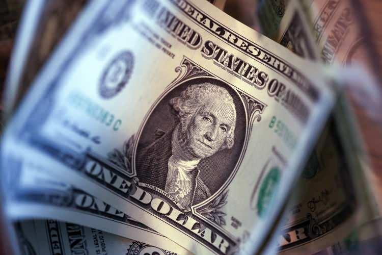 <p><strong>424 MİLYAR DOLAR</strong></p>
