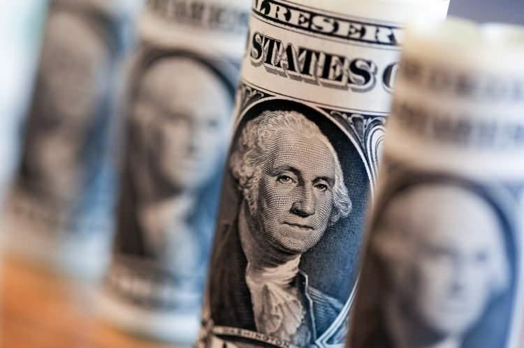<p><strong>765 MİLYAR DOLAR</strong></p>
