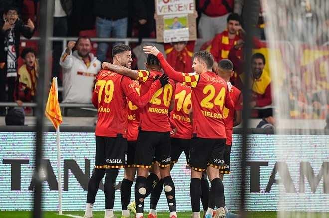 <p>7- Göztepe - 33 milyon euro</p>