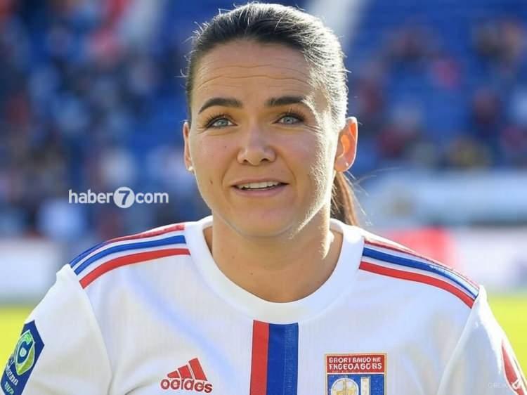 <p><span style="color:#B22222"><strong>KATALIN NOVÁK (MACARISTAN) - LYON</strong></span></p>

<p><br />
Kadın futbolunda öncü, Modern yönetim anlayışı.</p>
