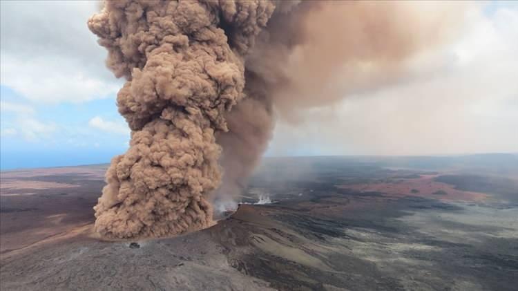 <p>Kilauea'daki yanardağın yeniden harekete geçmesinin ardından akıllara Ege Denizi'nde yaşanan peş peşe depremler geldi. </p>