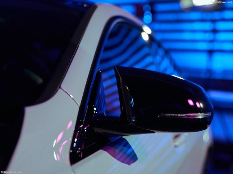 <p>Yeni BMW 220 Gran Coupé, standart olarak sunduğu üst düzey donanımlarıyla yolculuklarda güvenlik ve konforu maksimuma çıkarıyor.</p>
