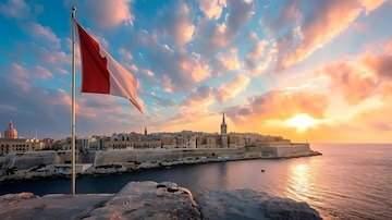<p><strong><span style="color:#B22222">27) MALTA </span> | 24 MİLYAR DOLARLIK SERVETİ VAR</strong></p>