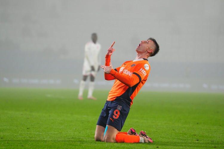 <p>Krzystof Piatek - Başakşehir<br />
<br />
3.5 milyon Euro</p>
