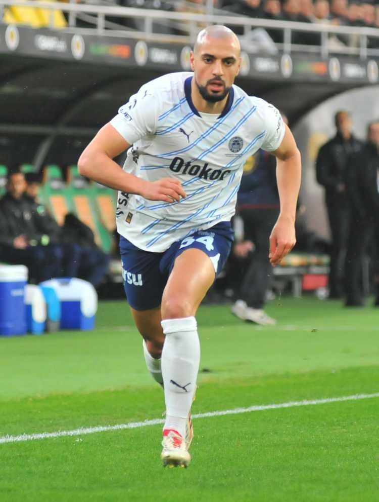 <p>Sofyan Amrabat - Fenerbahçe<br />
<br />
​4.5 milyon Euro</p>
