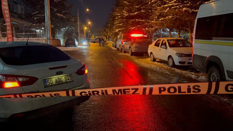 <p>Gözaltına alınan Emre Y. daha sonra Nevşehir Devlet Hastanesinde sağlık kontrolünden geçirildi.</p>