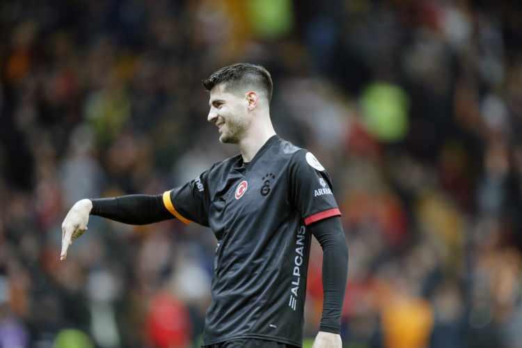 <p>Alvaro Morata - Galatasaray<br />
<br />
3 milyon Euro (yarım sezon için)<br />
<br />
Opsiyon devreye girerse yıllık 6 milyon Euro</p>
