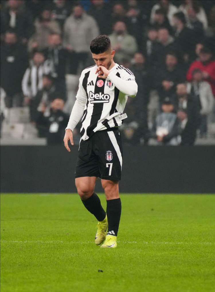 <p>Milot Rashica - Beşiktaş<br />
<br />
1.8 milyon Euro</p>
