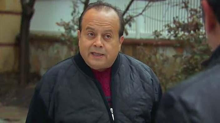 <p>"Rasim abinin cenazesinden sonra sohbet ediyoruz. Biri sordu mu ya da direk öyle mi söyledi bilmiyorum. </p>