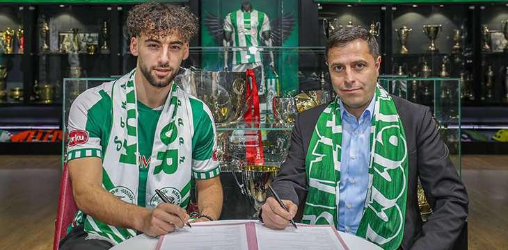 <p>* Mehmet Kaya > Konyaspor<br />
<br />
Geldiği takım: Türkspor Dortmund</p>
