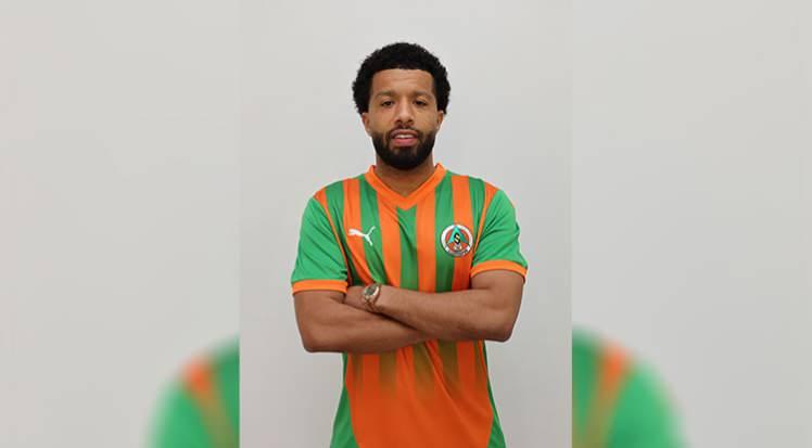 <p>* Tonny Vilhena > Alanyaspor<br />
<br />
Geldiği takım: Panathinaikos</p>