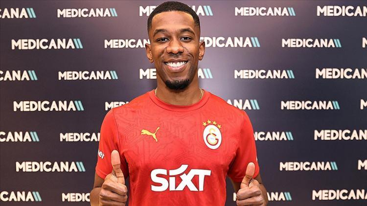 <p>* Carlos Cuesta > Galatasaray<br />
<br />
Geldiği takım: Genk</p>
