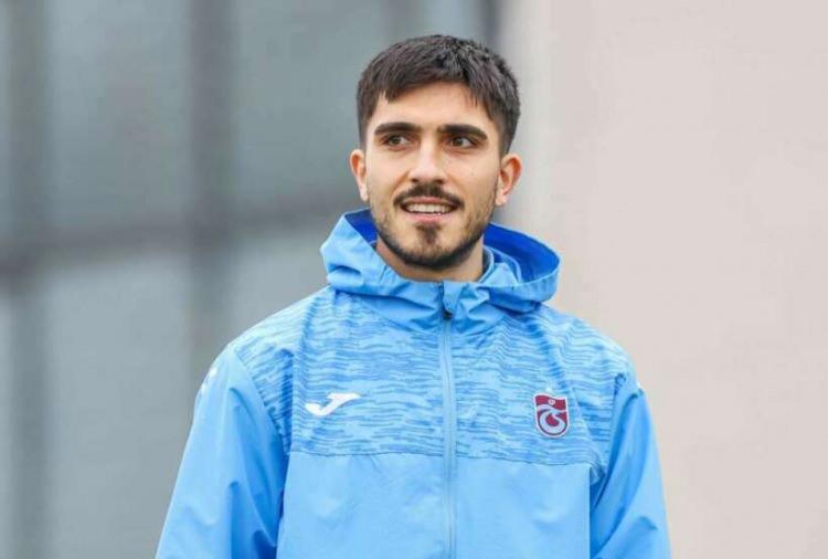 <p>* Umut Güneş > Başakşehir<br />
<br />
Geldiği takım: Trabzonspor</p>
