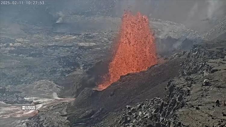 <p>AA'nın haberine göre; Hawaii'deki Kilauea Yanardağı yeniden lav püskürtmeye başladı. </p>
