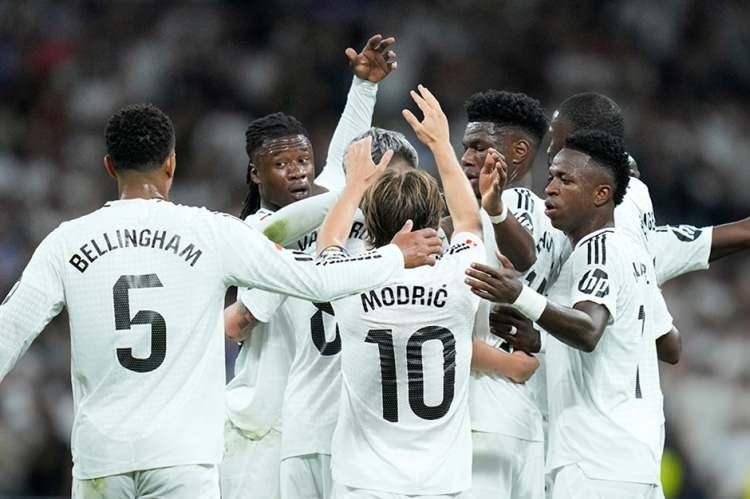 <p>1 - Real Madrid: 140.000</p>