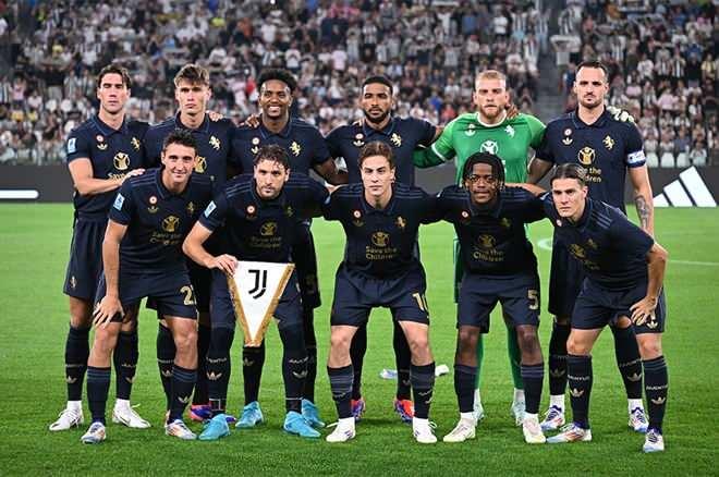 <p>Juventus forması giyen milli futbolcu Kenan Yıldız, gösterdiği performansla Avrupa'nın en iyi genç oyuncuları arasında gösteriliyor.</p>