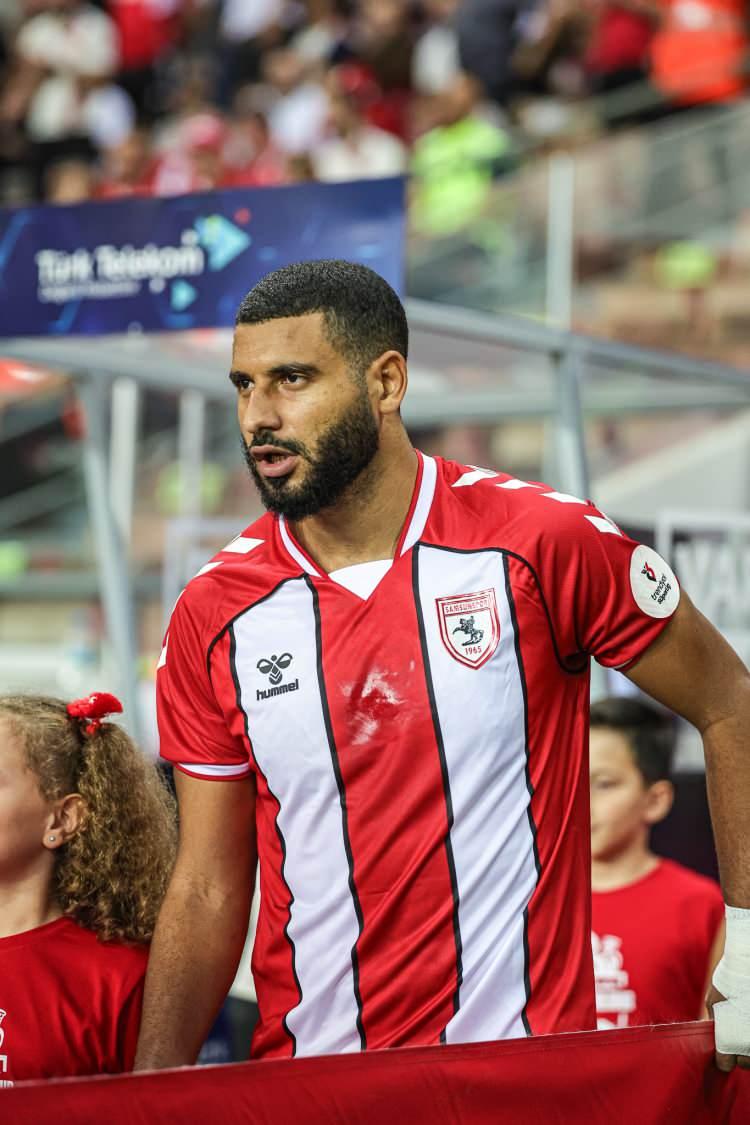 <p>Youssef Ait Bennasser<br />
<br />
Kulüp: Samsunspor<br />
<br />
Yaş: 28<br />
<br />
Mevki: Ön Libero</p>