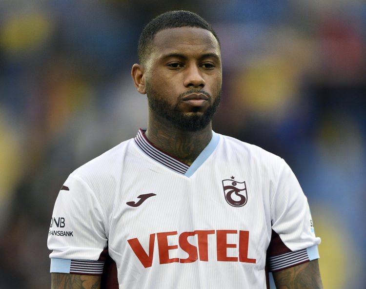 <p>Stefano Denswil<br />
<br />
Kulüp: Trabzonspor<br />
<br />
Yaş: 31<br />
<br />
Mevki: Stoper<br />
<br />
Piyasa Değeri: 2.10 milyon Euro</p>