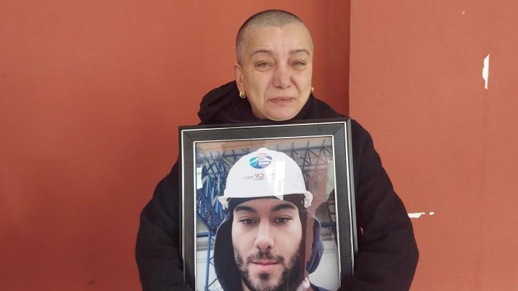 <p><span style="color:#A52A2A"><strong>2 YILDAN 15 YILA KADAR HAPİS CEZASI İSTEMİ </strong></span></p>

<p>Cumhuriyet savcısı mütalaasında, <strong>"Birden fazla insanın ölümüne sebep olma"</strong> suçundan 3 sanığın 2 yıldan 15 yıla kadar hapisle cezalandırılmasını talep etti.  Sanıklar gelen raporu kabul etmedi Gelen raporda kusur durumunu kabul etmeyen tutuklu sanık Gökhan K., "Olay nedeniyle çok üzgünüm. Kazada kusurum yoktur" diye konuştu. </p>
