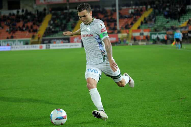 <p>Guilherme<br />
<br />
Kulüp: Konyaspor<br />
<br />
Yaş: 34<br />
<br />
Mevki: Sol Bek</p>
