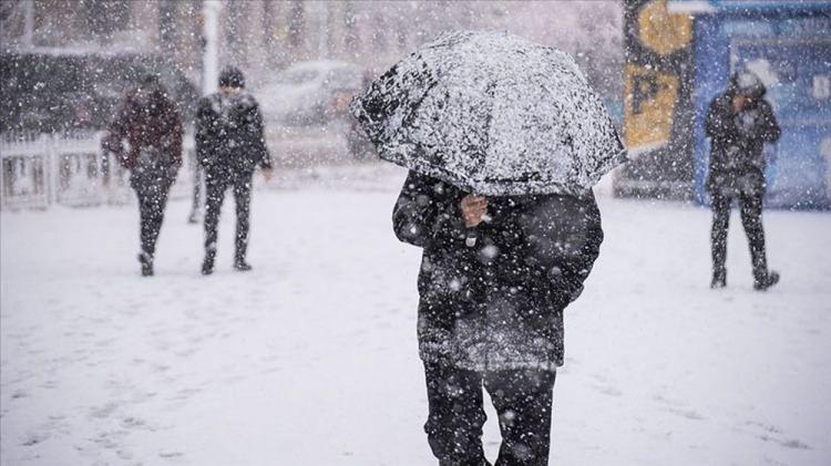 <p><strong>MARMARA VE KARADENİZ'DE ETKİLİ OLACAK</strong></p>
<p>Meteoroloji Genel Müdürlüğü'nün tahminlerine göre, bu fırtınanın 19 Şubat 2025 Çarşamba gününden itibaren ülkemizi etkisi altına alması beklenmektedir. </p>