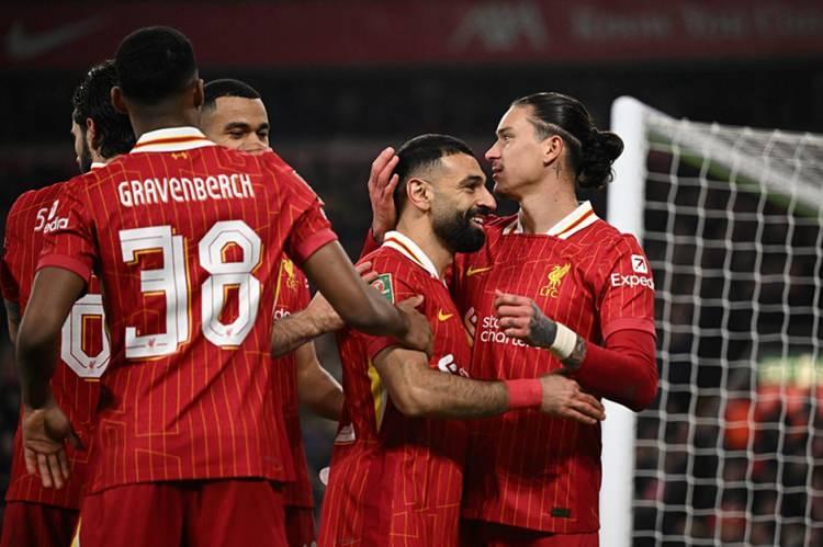 <p>4- Liverpool: 123.500</p>