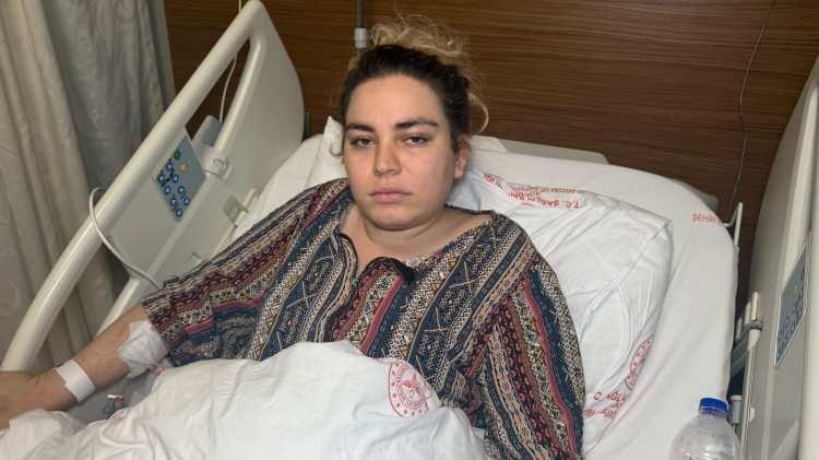 <p>Adana’da iş yeri kirasını 2 gün geciktirdiği gerekçesiyle ayağından vurulduğunu iddia eden kadın, "İki gün kirayı geciktirdiğim için gelip sıktılar. Ağabeyimin taksisini kundakladılar. Can güvenliğim yok" dedi. </p>

<p> </p>
