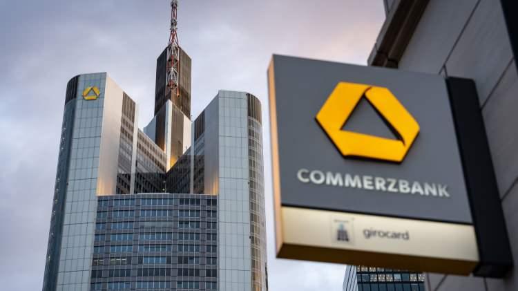 <p><span style="color:#B22222"><strong>Commerzbank</strong></span></p>
<p> </p>
<p>2025 yıl sonu tahmini: 2 bin 650 dolar</p>
<p>Tahminin yapıldığı tarih: 14 Şubat</p>