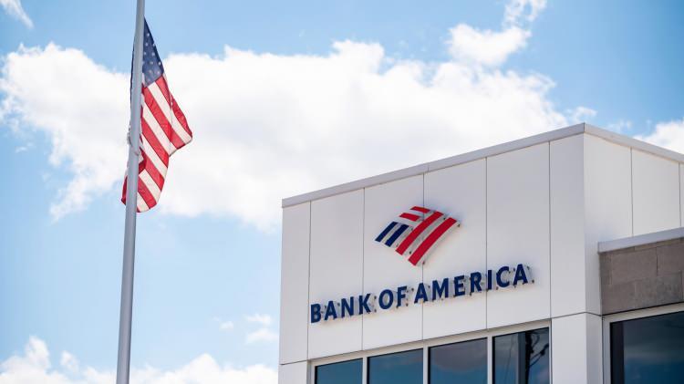 <p><span style="color:#B22222"><strong>BofA</strong></span></p>
<p> </p>
<p>2025 yıl sonu tahmini: 3 bin dolar</p>
<p>Tahminin yapıldığı tarih: 6 Şubat</p>