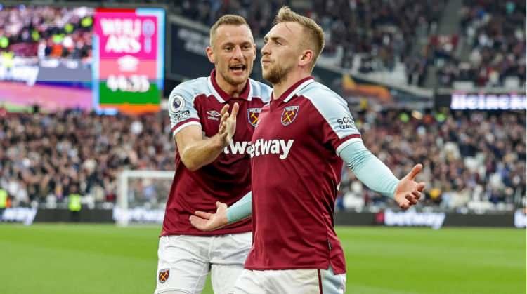 <p>25 - West Ham: 68.000</p>