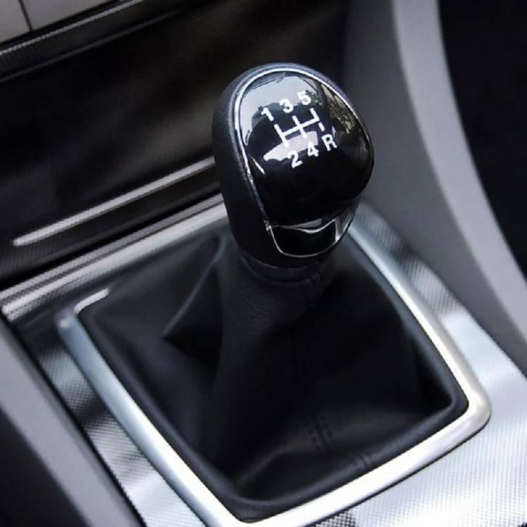 <p>FORD FOCUS MANUEL</p>

<p> </p>
