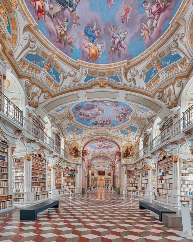 <p><strong>AVUSTURYA, ADMONT ABBEY LIBRARY</strong></p>