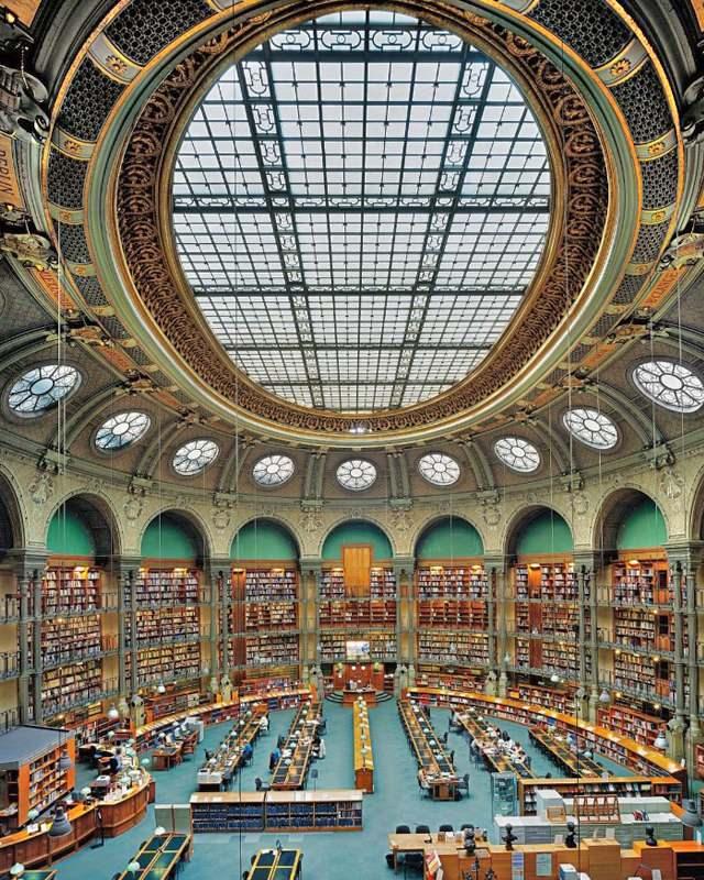 <p><strong>FRANSA, NATIONAL LIBRARY</strong></p>